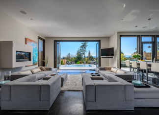 How to decorate a large room