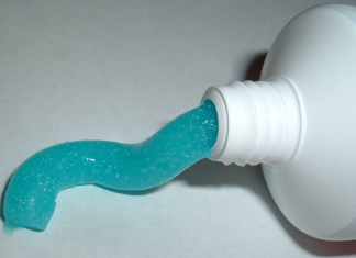 How to use toothpaste in the kitchen