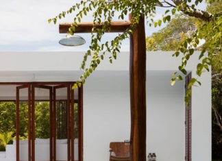 How to use shower enclosures, Outdoor showers, Ideas for showers