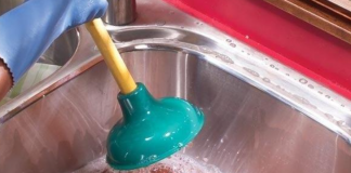 How to clear a clog in the kitchen sink
