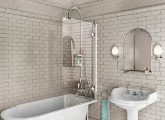 How to use a bathtub with legs