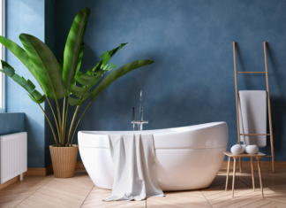 How and what is the best way to clean a bathtub